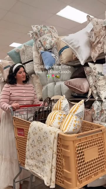 #Springdecor Reel by @flashesofstyle (verified account) - HomeGoods cottagecore has arrived I want allll the fairy, floral, strawberry and whimsical decor! πΈππ¦’ I just love this time of year and I got so in