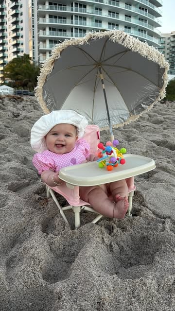 #Vacation Reel by @carlinbates98 (verified account) - Tiny toes in the sand for the first time 🌊
#beach #baby #cute #6months #vacation