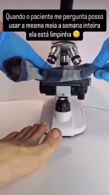 #Micose Reel by @nildaavila__podologa - ⚠️ ALERTA QUE POUCA GENTE FALA:
Você usaria a mesma roupa íntima por uma semana?
Então por que muita gente usa a mesma meia vários dias seguidos? 🧦
C