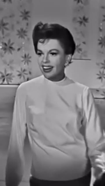 #Judy Garland Reel by @lizajudyfan - Judy Garland performs Never Will I Marry (1963, The Judy Garland Show, Episode 9)
#judygarland #oldhollywood #vintagehollywood #broadway #oldhollywoo