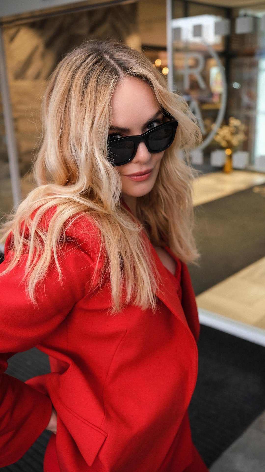 🌸 MDŽ je ideální den připomenout si jednu důležitou věc: vztah k sobě samé…😌 💗 Seberozvoj. 💗 Sebepéče. 💗 Sebevědomí. Protože když se žena rozhodne rozkvést, je to vždycky zevnitř...🌷 A právě pro