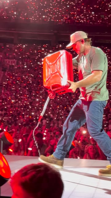 #Unitedstates Reel by @musicmayhemmagazine (verified account) - @morganwallen will kick off his Still The Problem Tour in 1 month! The highly-anticipated trek launches on April 10 at U.S. Bank Stadium in Minneapoli