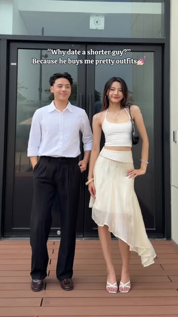 #Streetstyle Reel by @sugarcrush.club_ - he short but he buys me pretty outfit
#Explore #ootd #fashion #streetstyle #howtopose