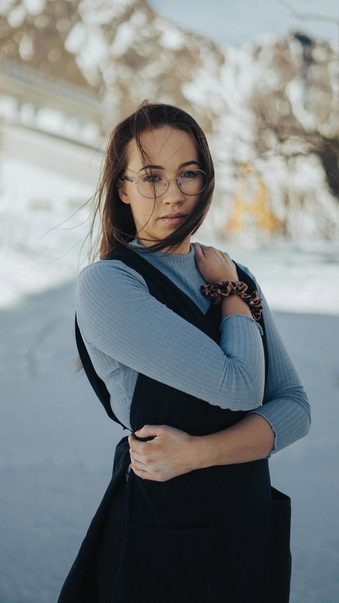 I dedicate this old D·MOMENT to celebrate International Women’s Day 💐 A reminder that beauty isn’t about status, it’s in strength, in work, in every moment of life. Here’s to honoring all the incredi