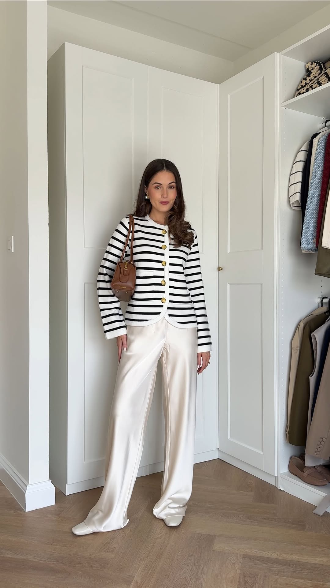 Such a gorge spring outfit! Love this cardigan, the black would go so well with these silk trousers too but I was feeling a striped moment today 🙌🏼 Comment SHOP and I’ll DM you the links & sizing x