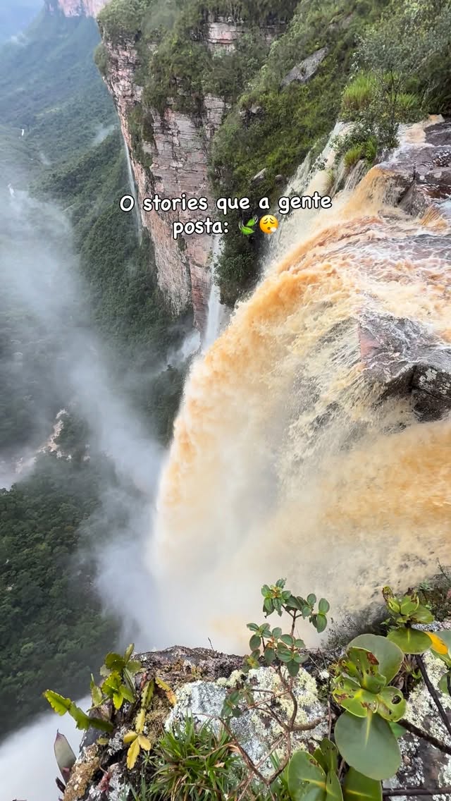 📍 Cachoeirão por Cima – Vale do Pati (Chapada Diamantina – BA) 03 de março, o Vale do Pati surpreendeu mais uma vez. O céu abriu, o cânion ficou ainda mais imenso e o visual lá de cima parecia pint