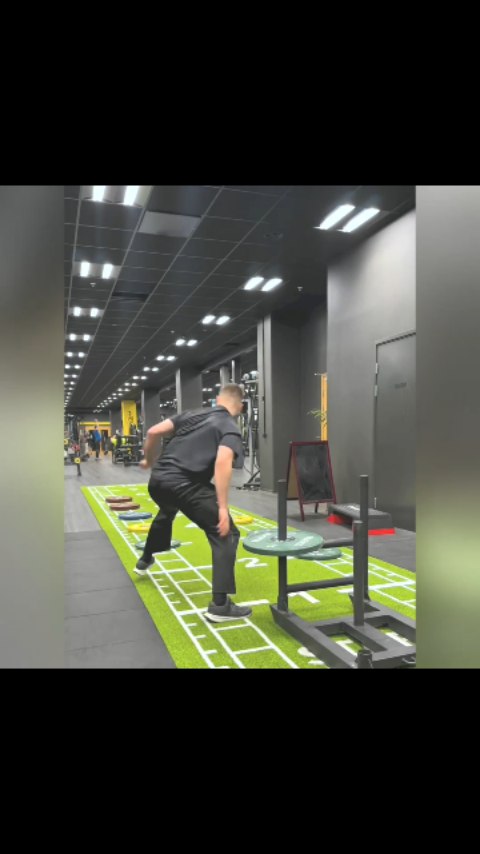 That gym challenge that immediately makes you regret trying it ππ Credit @denzogym #fitness #workout #bodybuilding #muscle #training