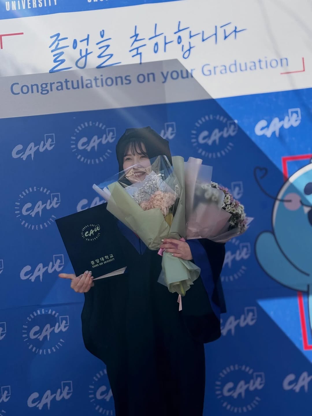 짧다면 짧고 길다면 긴 2년의 석사 여정이 끝났습니다🙏🏻 응원해주신 분들 감사합니다 🫶🏻💙 #통번역대학원 #studyinkorea #한노통번역사 #учебавкорее