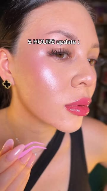 #Beauty Reel by @chicandrise (verified account) - How's that?
#makeup #makeuphacks #beauty #pores #mask