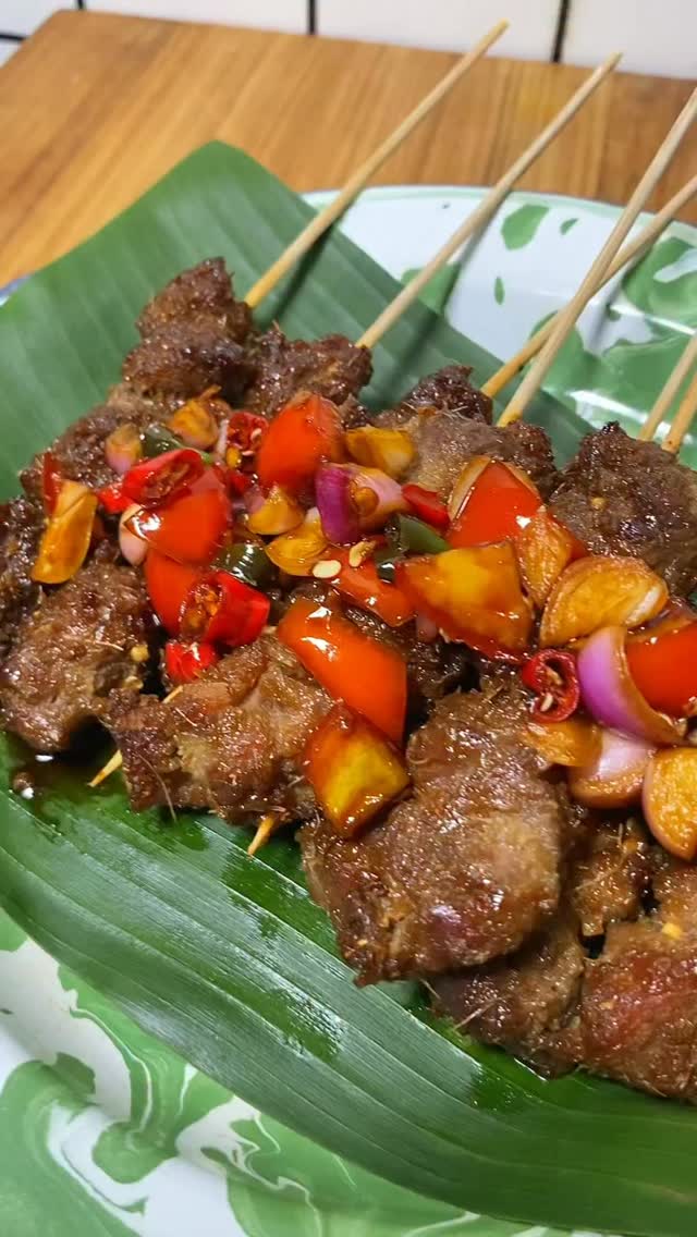 bikin sendiri lebih puas🤤🫶🏻 rekomendasi oven low watt cantik @mecoo.id_official ❤️ #satemaranggi #sate #resepsate #takjil #ramadhan