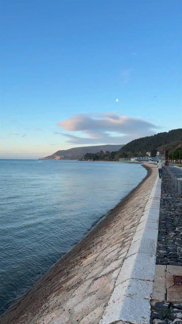 فضل صاحب المعروف والجابر لخواطر الناس