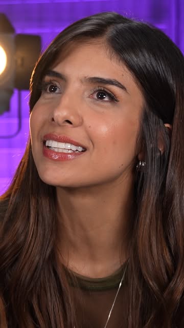 #Laspicantes Reel by @lareinadelflow_oficial (verified account) - 🔥👀 Alisson Joan se enfrentó a las preguntas de Google… y algunas estuvieron más picantes de lo esperado. ¿Se atrevió a responder todo? 😏 #LaReinaDe