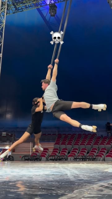 #Tbt Reel by @stardust.skaters (verified account) - #tbt to 3 years ago when we tried this move🙌
When you just start learning something it's very hard to master the movement and improve every detail b