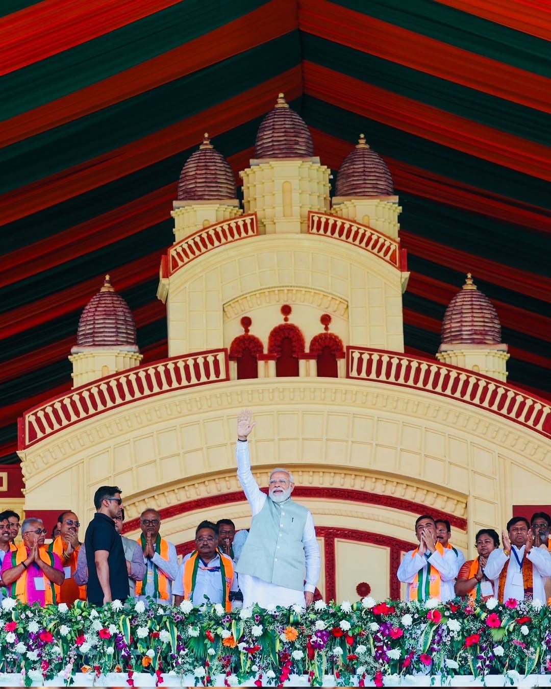 The energy at the iconic Brigade Parade Ground in Kolkata says it all... West Bengal wants change. West Bengal wants the BJP.