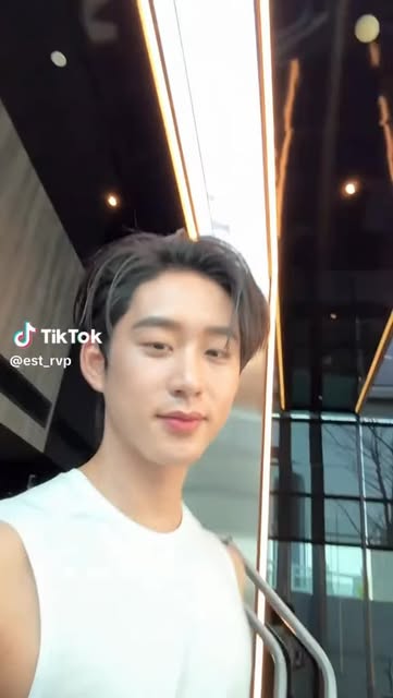 #Protenhighprotein Reel by @estfanclubth - 130326 TikTok | est_rvp : ฟิตหุ่นให้แข็งแรง ดื่ม Proten โปรตีนจุกๆ จะได้ไม่โดนเด็ก ที่ไหนมารังแก~
🔗 : vt.tiktok.com/ZSufkYpLx/
#est_rvp
#ProtenHi