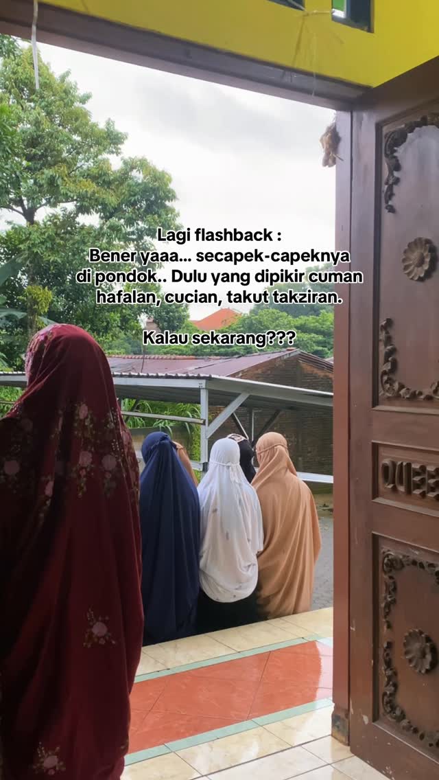 Alhamdulillah. Tambahin syukurnya. Ternyata sudah sejauh ini menelan manis asam pahitnya kehidupan🥹❤️ Seng jembar sabar e🫶🏻. Ngalah ora mesti kalah. Mugi berkah🤲🏻 #foryou #santri #fypreelsシ゚ #rum