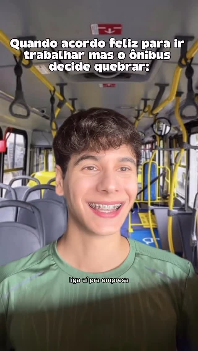 A empresa vende passagem de ônibus ou ingresso pro estresse? 🚌🤡 Porque tem passageiro pagando e recebendo: atraso, aperto, calor, descaso e prejuízo. Mas a LEI é clara: passageiro é consumidor SIM