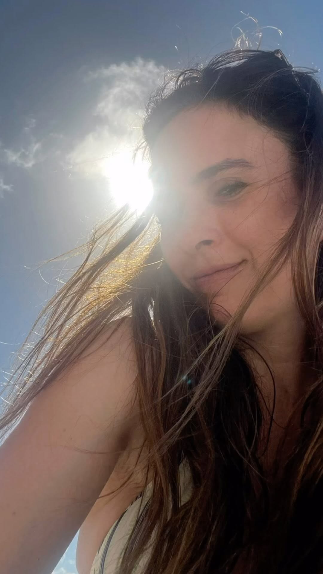 Tia Ângela filmes apresenta: power point: o filme que deu origem a série (tô sob efeito de anestesia mas descobri onde tava meu celular otarios