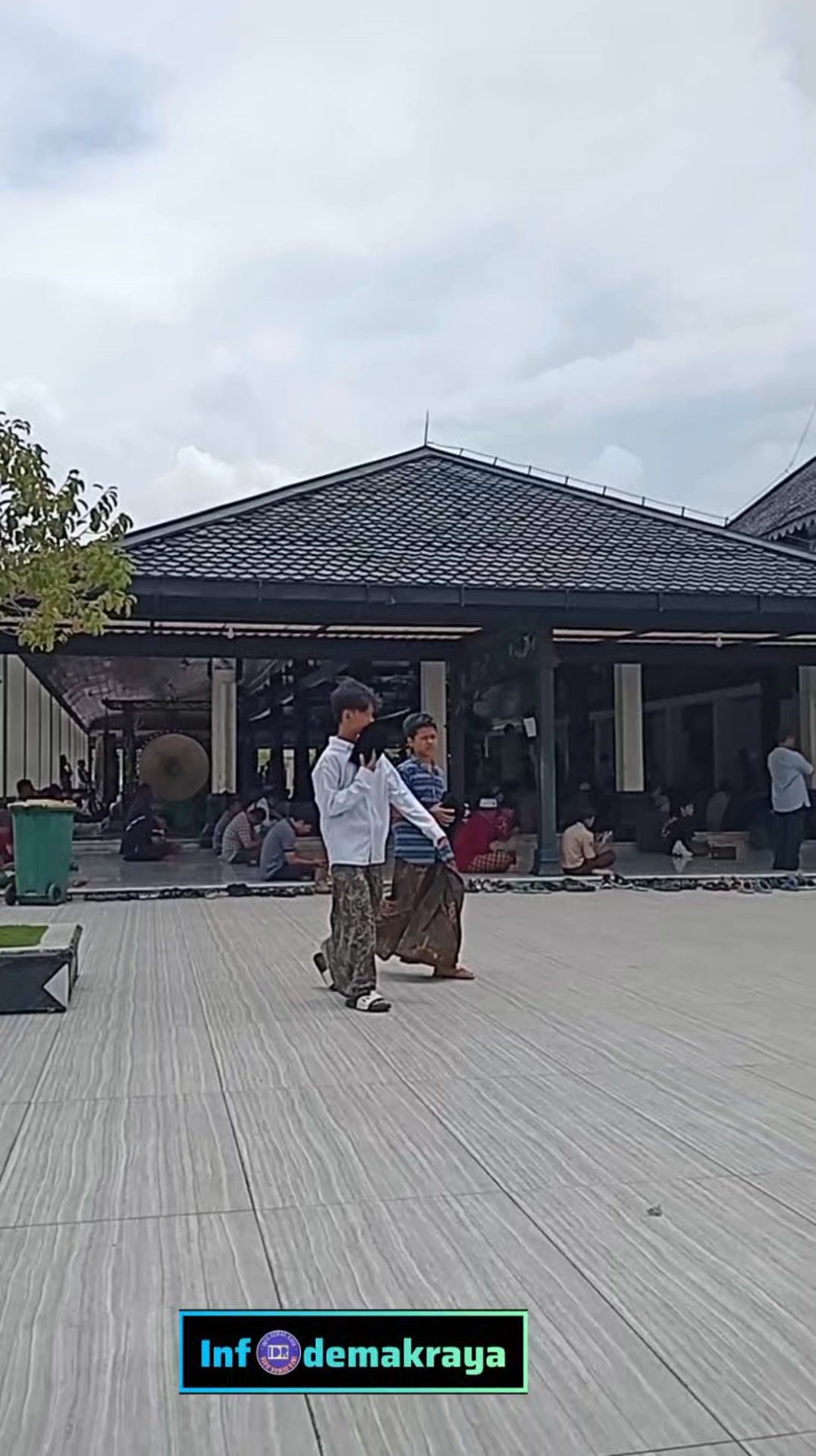 Yang tidak bisa mudik lebaran tahun ini,semoga bisa berkumpul bersama keluarga tahun depan.. #beritahariini #pantura