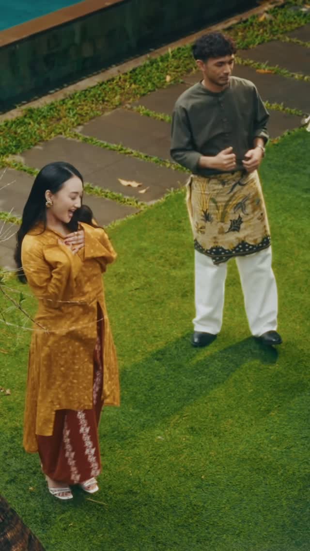 Ada yang baru nih dari @sandrinamazayya bersama @malhamka membawakan lagu berjudul Sayang Raya Yuk buruan tonton vidio lengkapnya di Youtube Channel ( FAITHFUL ) 😍