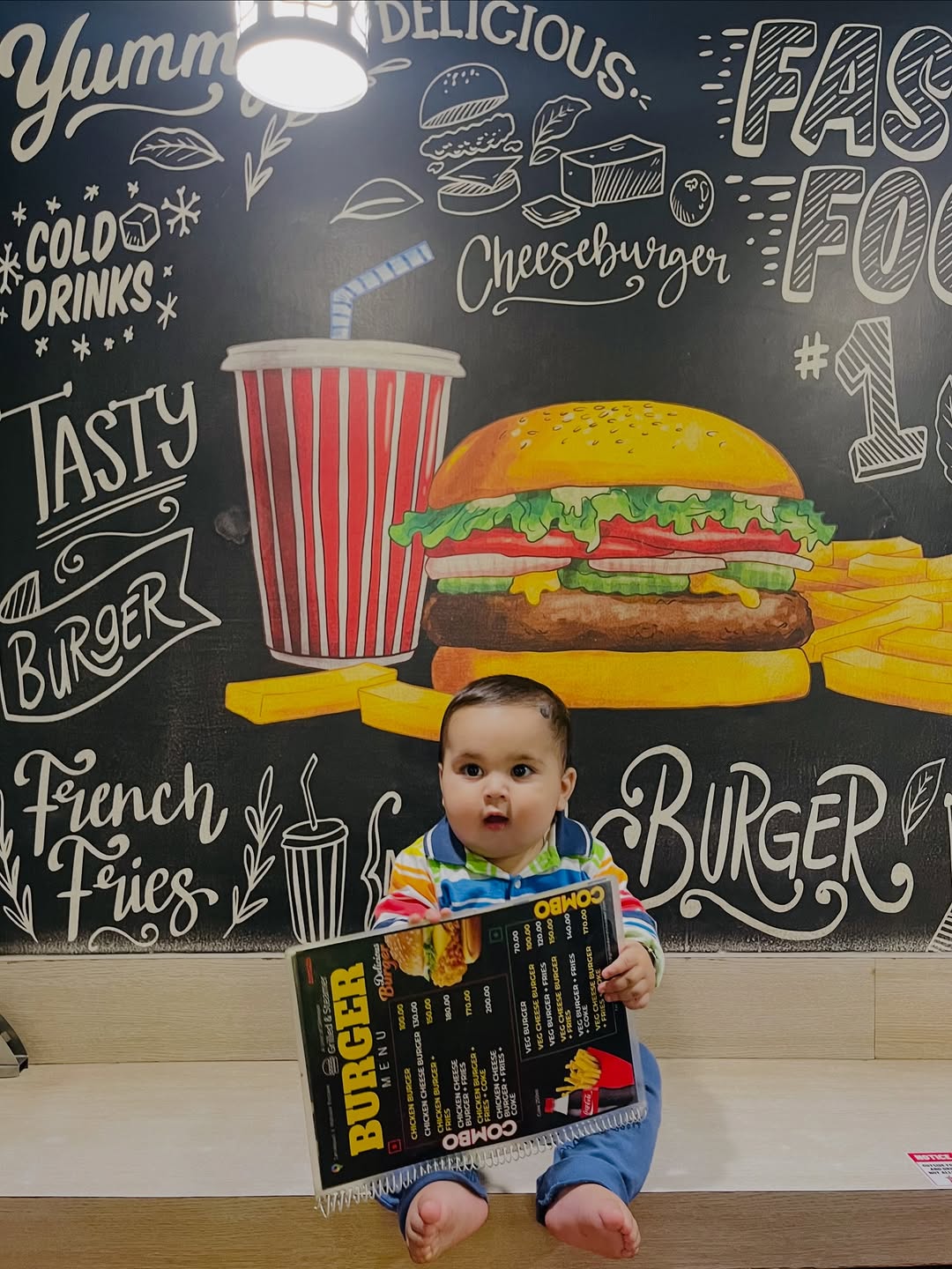 POV: Mom finally took me on a cafe date ❤️😎 #instgram #viralpost #cute #instagood #café