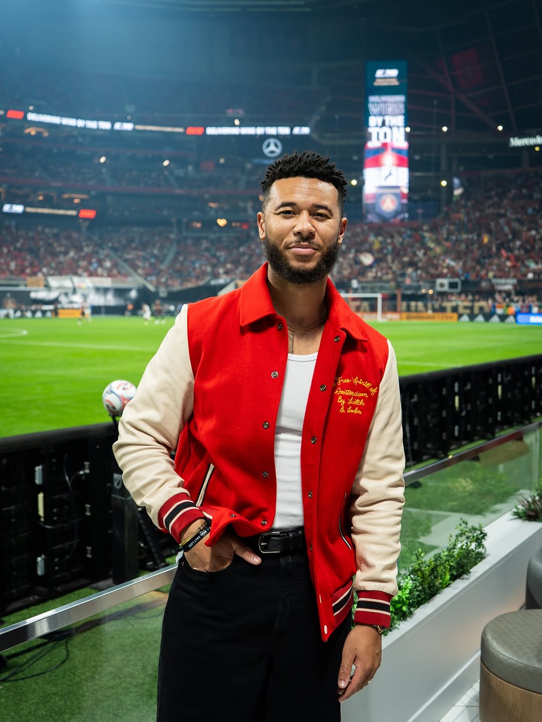 Iβd always heard that going to an @atlutd game was an incredible experience but honestly, the hype didnβt even do it justice. Before anyone asks why I didnβt wear a jerseyπ I wanted to switch it up a