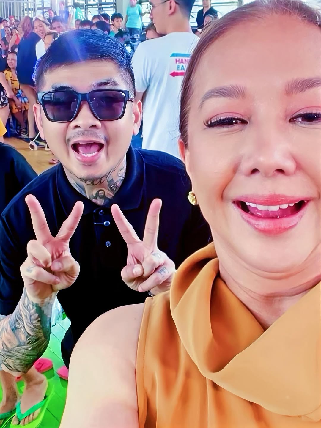 Boss Toyo, magkano po? Mabenta ko kaya ang framed tsinelas na sira sira for P1Million kay Pinoy Pawnstar? Well, you have to see for yourself. One thing for sure, donate si Boss Toyo sa collab namin g