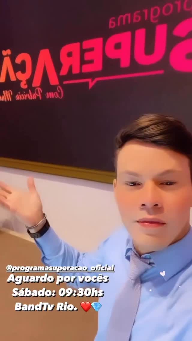 Seu negócio pode ser excelente. Mas se ninguém vê, ninguém compra. Enquanto você cuida da sua empresa, eu cuido da sua presença no digital com estratégia, posicionamento e conteúdo que gera autoridad