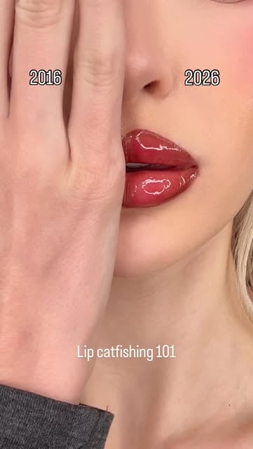 #Makeup Reel by @chloeannabellle - How were catfishing our lips in 2026 ☝🏻💋

#lipcombo #makeup #makeuphacks
