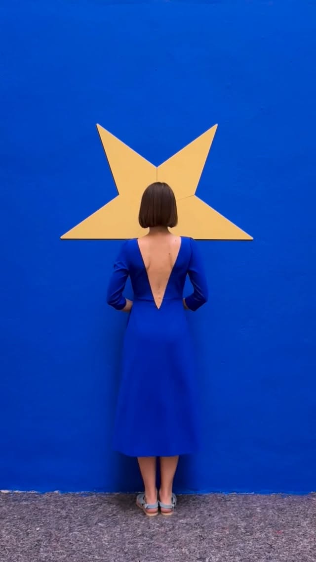 A creative duo, @anniset and @drcuerda, are internationally recognized for their playful and imaginative photography. With backgrounds in architecture, they use geometry, perspective, and visual story