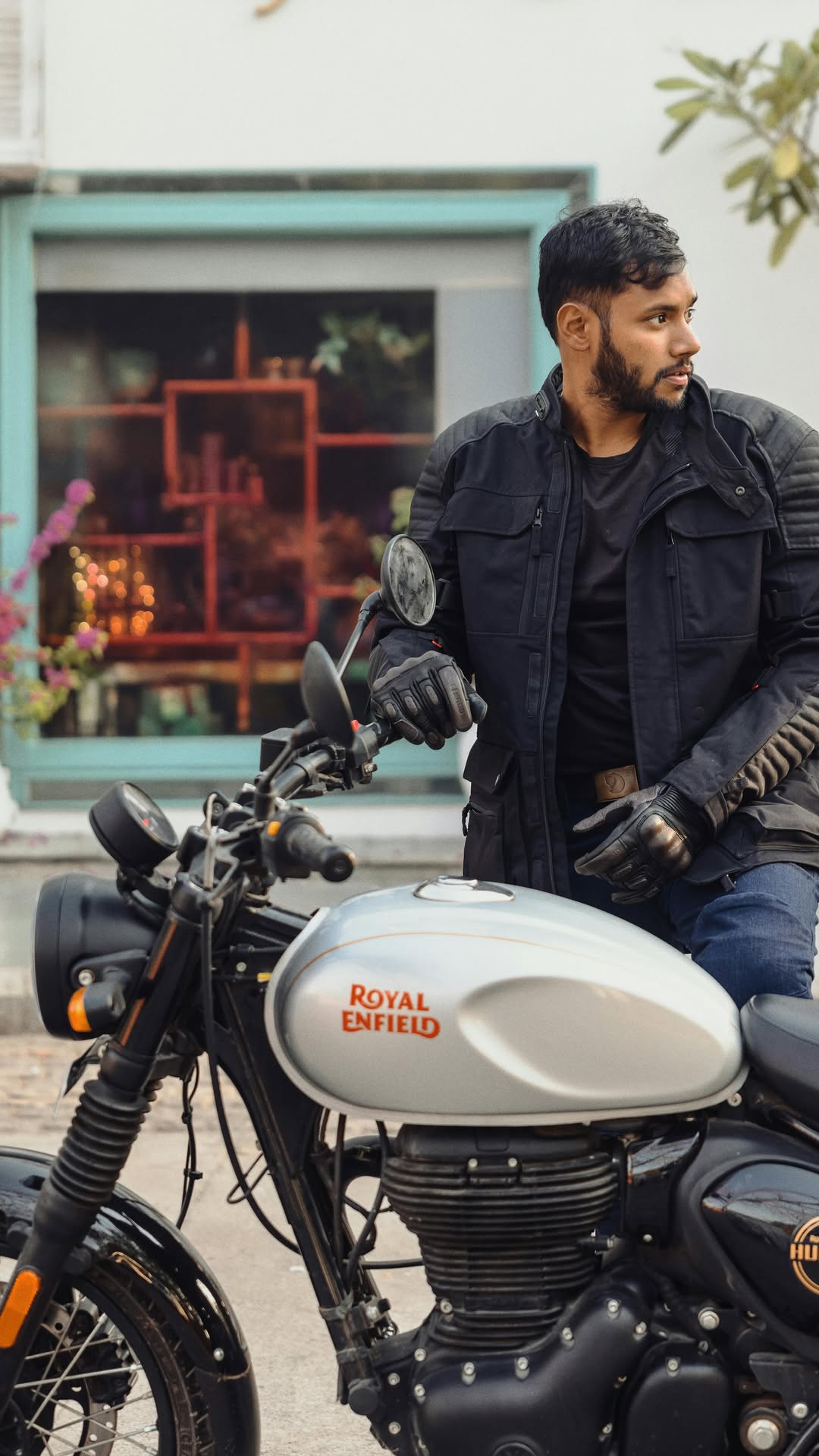 Kuch toh log kahenge, logon ka kaam hai kehna ๐ Sach yeh hai, tum rukte nahi ho, tum ruk jaate ho sirf isliye kyunki log kya sochenge. โSar neeche, Kaam Uparโ Kyuki end mein log nahi, tumhara kaam