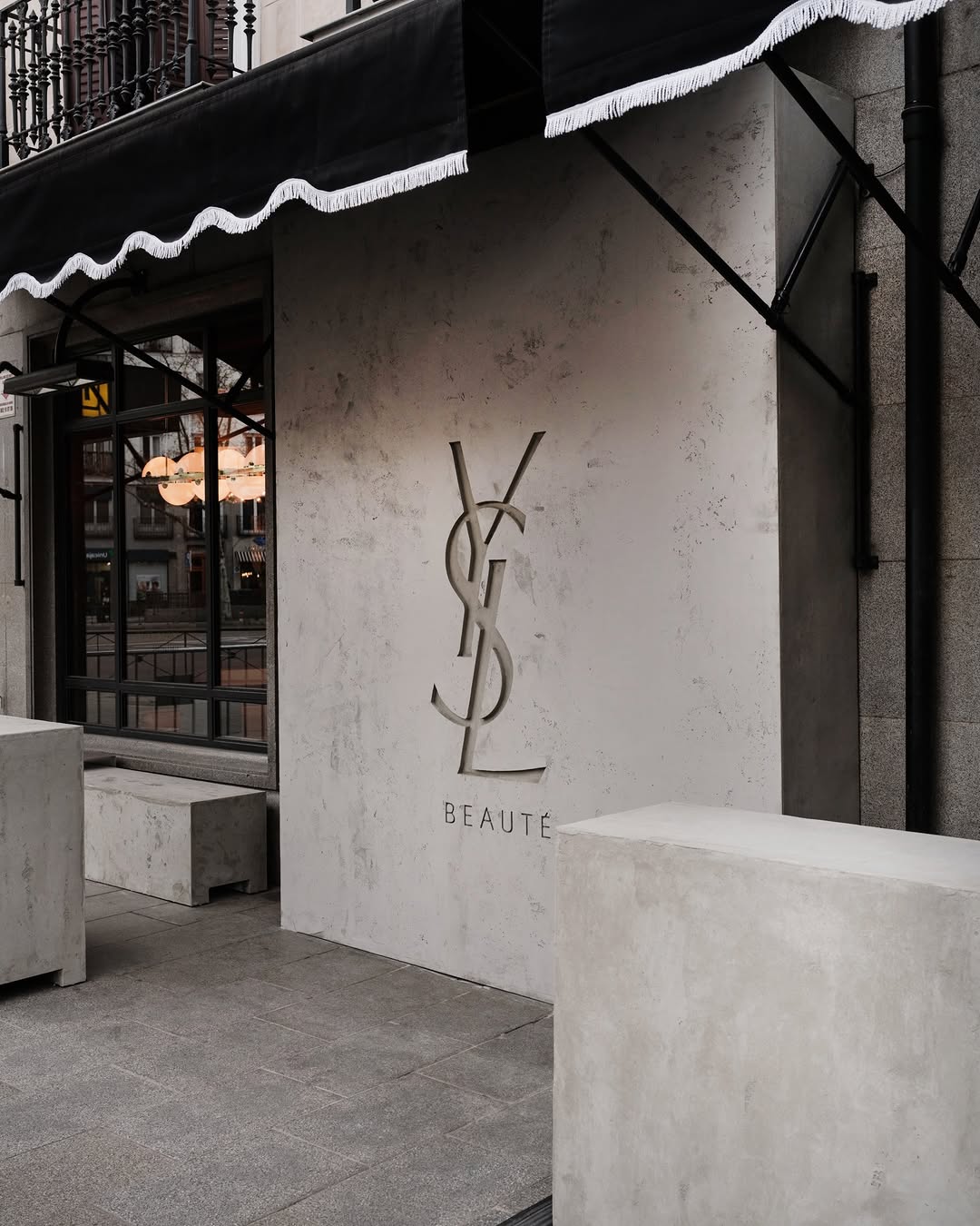 The Love Nude Block Party - Madrid Edition. Right before everything starts. #yslbeauty #yslblockparty