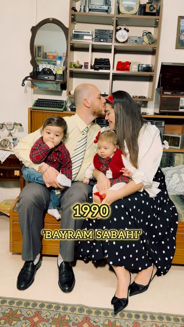 90βlarda bayramΔ± yaΕayanlar burada mΔ±? π₯Ί Yoksa o gΓΌnler sadece bizim hatΔ±ramΔ±zda mΔ± kaldΔ± ? . . . #burcugocmen#bayram#ramazanbayramΔ±#90lar#viral