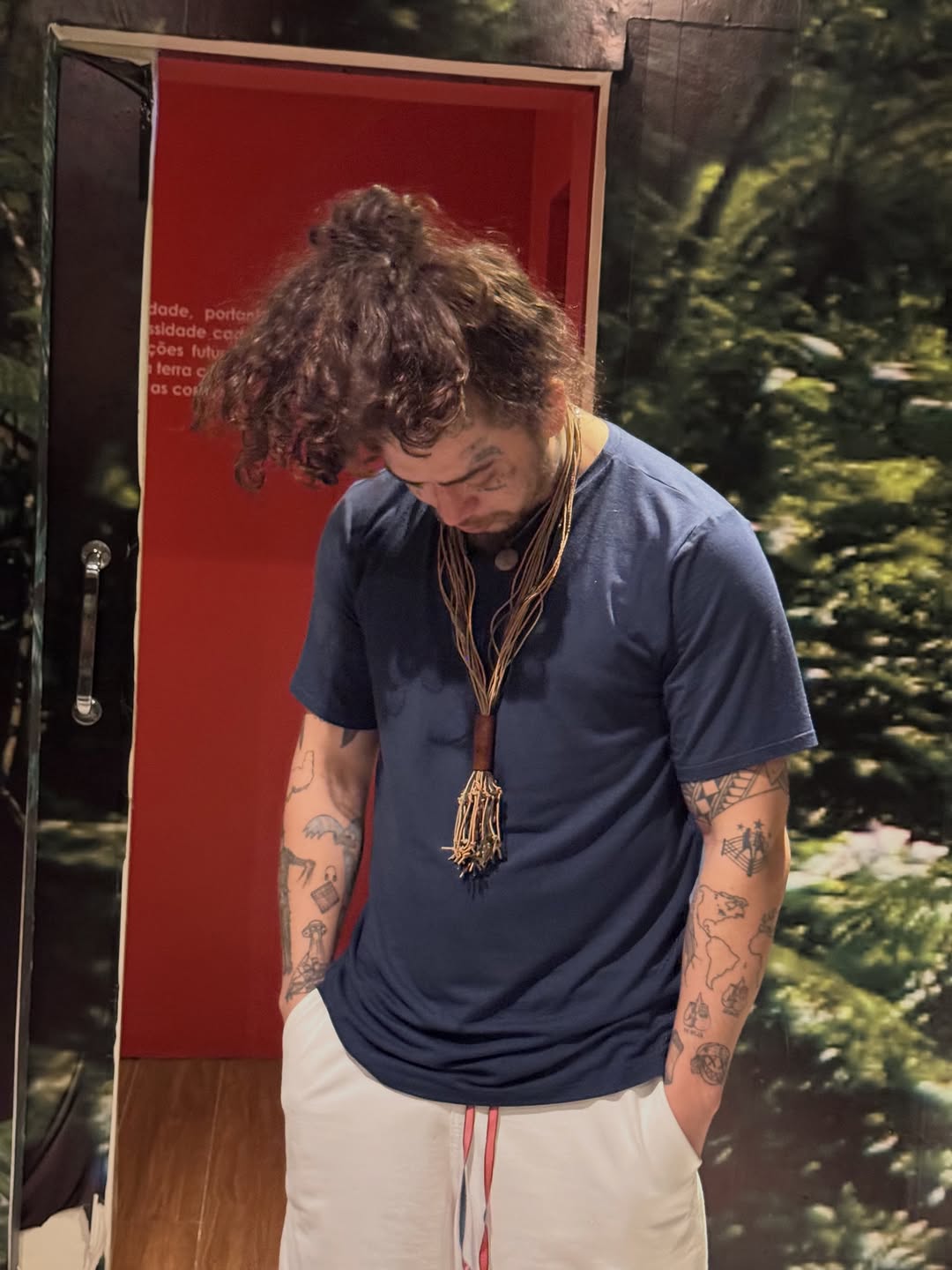 Hoje nossa ligação ficou mais forte, dona Soraia me explicou que 60 mil nordestinos vieram trabalhar no primeiro ciclo da borracha, mais de 20 mil dos nossos m0rreram trabalhando por promessas não cum