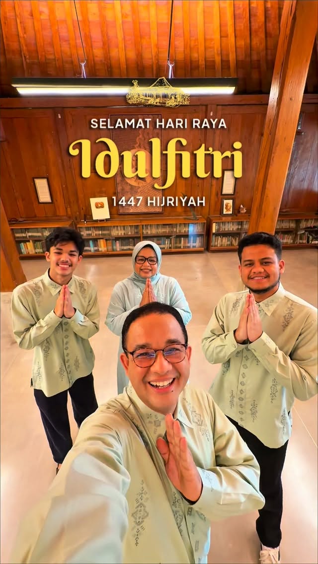 Idulfitri datang utk direnungkan, adakah kita benar2 tiba dalam keadaan lebih bersih? Semoga yg retak dalam diri kita ikut tersucikan bersama terbitnya fajar Syawal ini. Selamat Idulfitri 1447 H. Taqa