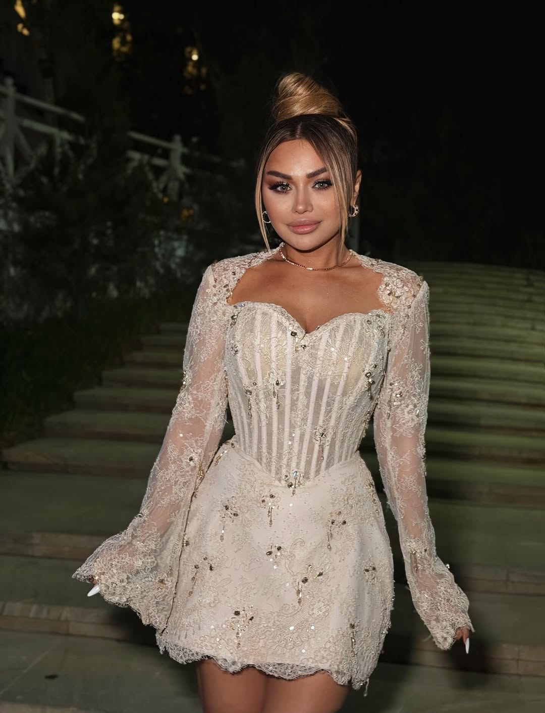 Sevgi dolu günlər🤍🌸 #dress : ( @nisazatelier ) 🔥