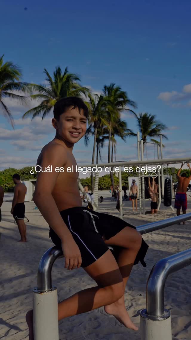 Si me preguntas que es lo que mas pienso, es esto. Que puedo enseñarles, que puedo dejarles.