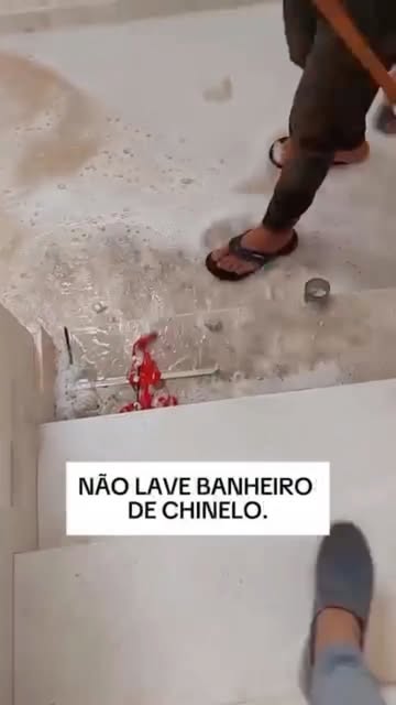 #Micose Reel by @cibeleorganizer - 🤢 Não lave banheiro, quintal ou qualquer área de chinelo!
💅🏼 Aquela micose da sua unha não veio de um alicate compartilhado.
🦠O risco de contamin
