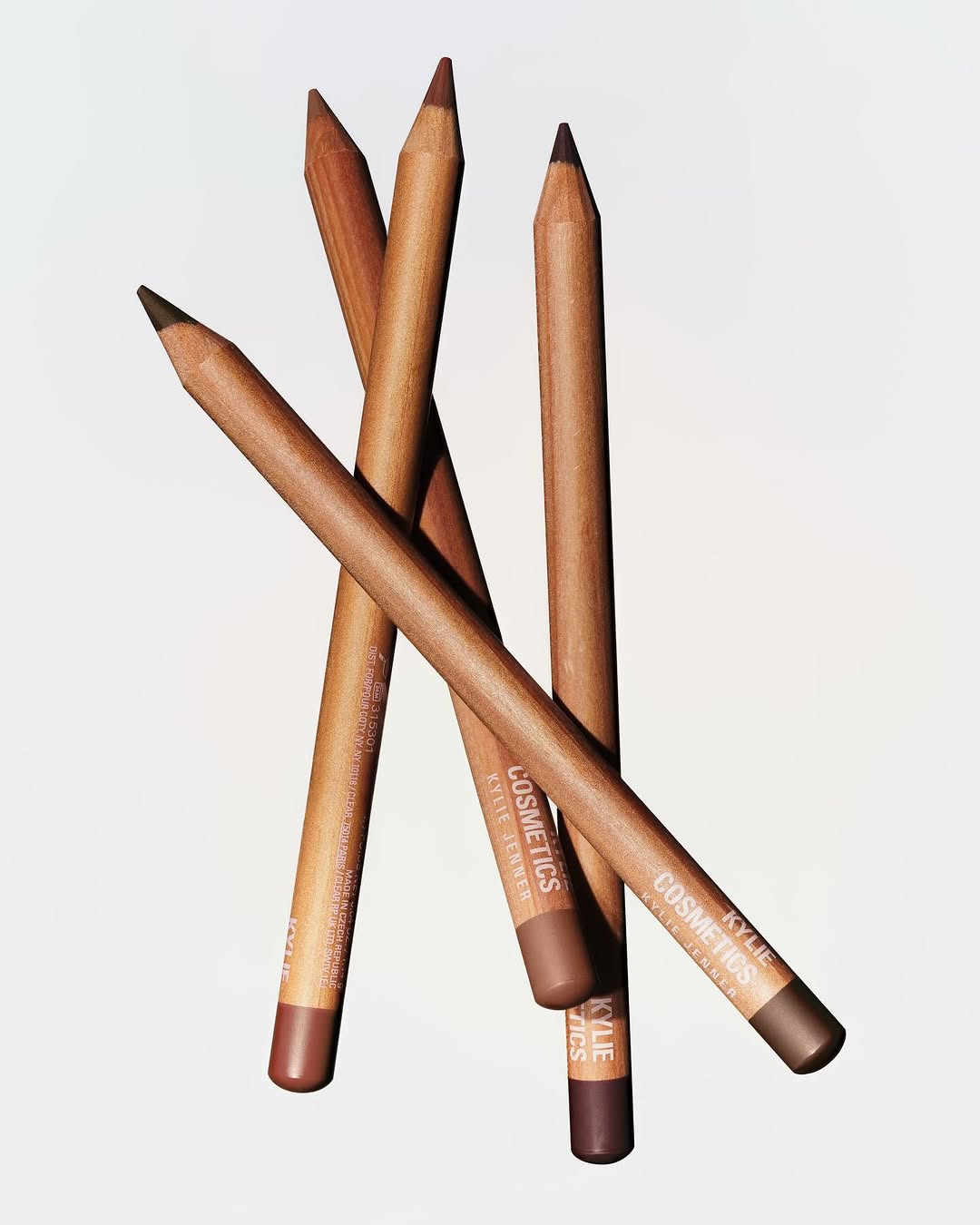 reviews for the new shades of our precision pout lip liners are in 👄🤎 shop now on kyliecosmetics.com and @ultabeauty!