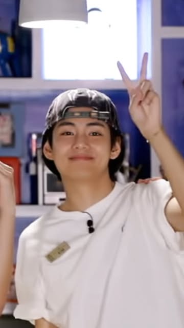 #Weekend Reel by @primevideosg (verified account) - No one's allowed to spoil our weekend mood 😌
#KimTaehyung #BTS #JinnysKitchen