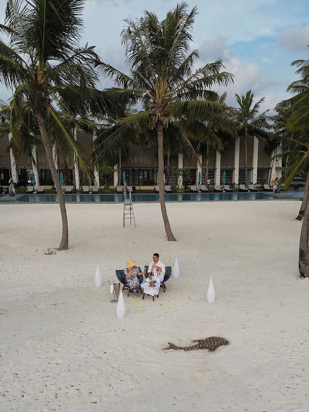 Just us and endless sunsets in the Maldives 🌊 🐬🥂 🏝️ #maldives #travel #maldivesislands #visitmaldives #beach maldivesresorts travelphotography ocean travelgram vacation nature paradise maldiveslov