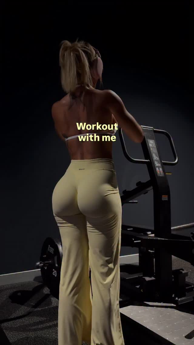 Save this workout for your next glute day & come join @tammyfitapp for full programs & meal plans βοΈHome & gym programs, pregnancy, postpartum, etc βοΈMeal plans, calorie calculator, recipes, barcode