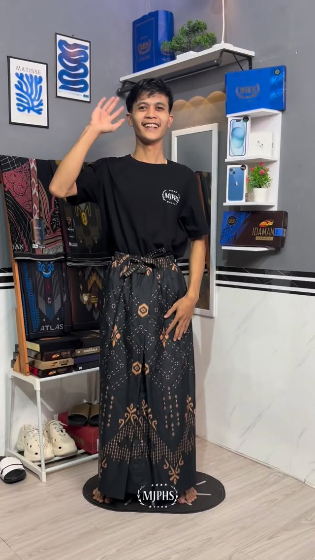 PESAN? KLIK DIKERANJANG VIDEO✅ / KLIK LINK DI BIO PROFIL 👌🏻 #sarung #sarunginstan #sarungsantri #lebaran2026 #fyp