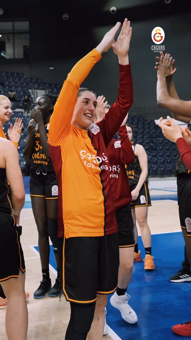 #SarayınSultanları Finalde! 💛❤️