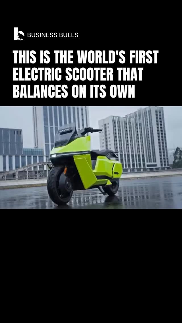 OMO X just flipped the electric scooter game. Built by OMOWAY, this machine uses advanced Control Moment Gyroscope tech to stay upright on its own, even at low speeds. No wobble. No struggle. Pre-orde