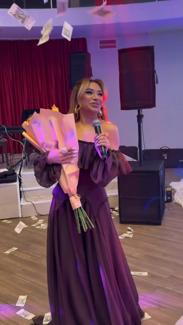 Səmimiyyətiniz məni bir ayrı sevindirir🥰🌹 #gürcüstan🇬🇪 #dress : ( @femmora.couture ) #hair: ( @gozellik_dunyasi10 ) #mua: (@peri___abdullayeva ) @by_gulya_salon