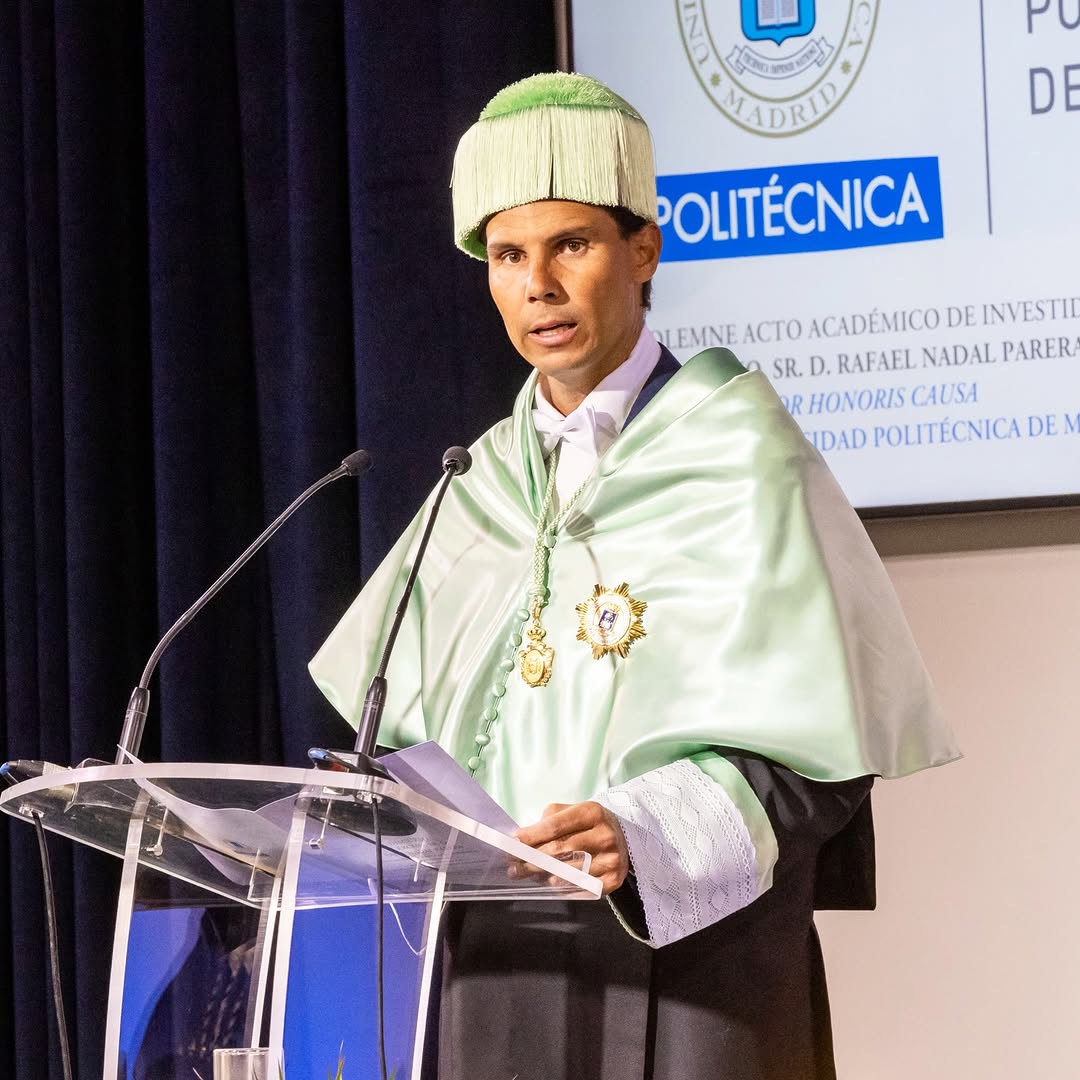 A lo largo de mi carrera he recibido distintos reconocimientos, pero los que provienen del mundo académico tienen un significado especial, porque representan el respeto de instituciones dedicadas al c