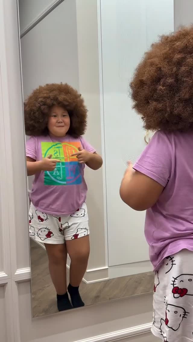 Потрясающая девочка 😍