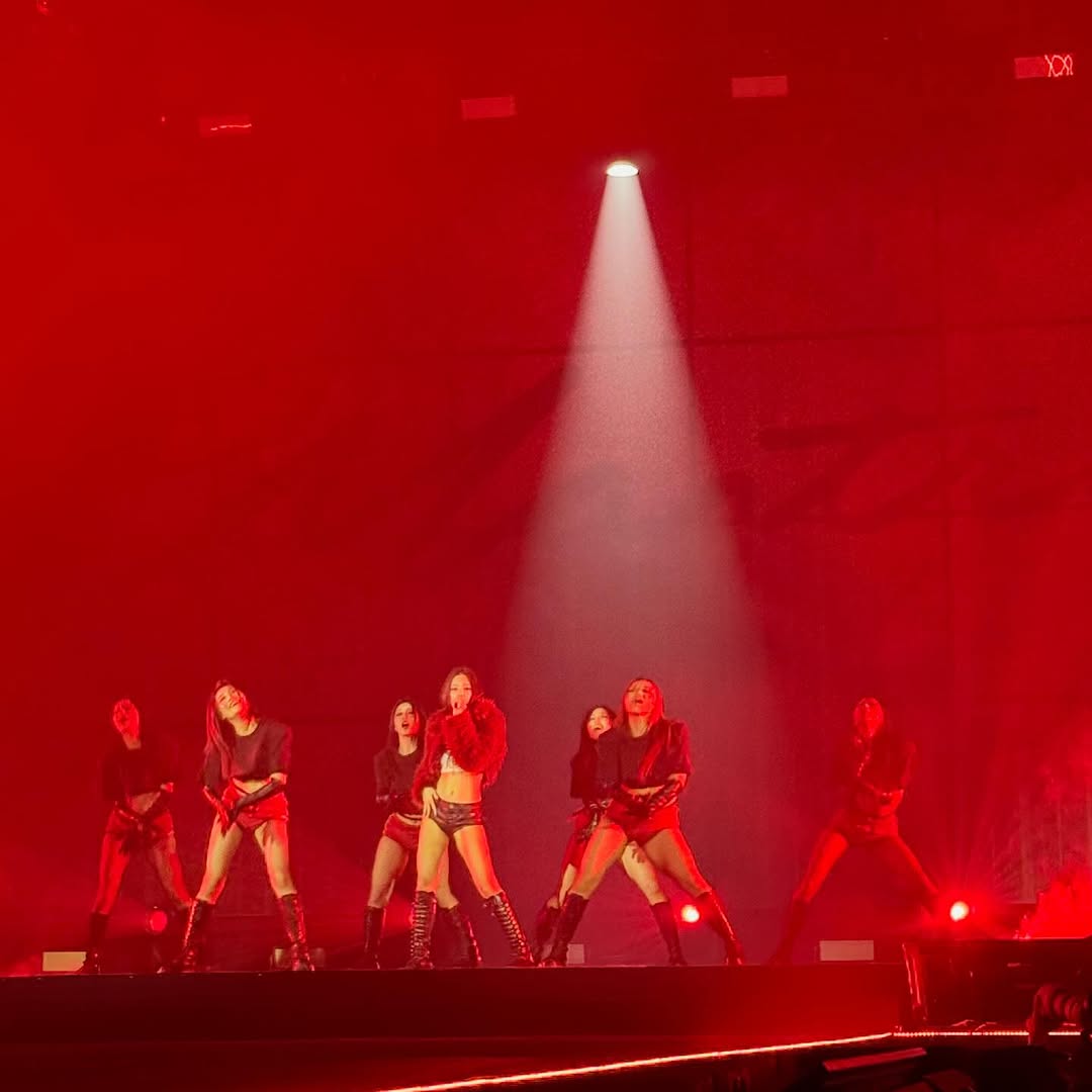 complexcon hk ! was a gooooood night β€οΈβπ₯β€οΈβπ₯β€οΈβπ₯ so much love loveeee for everyone who enjoyyed with me. THANKYOU