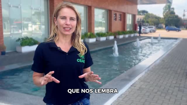Hoje é dia de lembrar que cada gota importa. 💧 Na Ceasa Paraná, o cuidado com a água ganha forma em soluções práticas, como os banheiros “green roof”, com telhado verde, que aproveitam a água da chuv